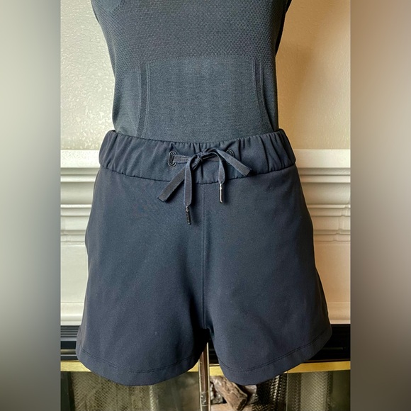 lululemon athletica Black Athletic Shorts - Picture 3 of 12